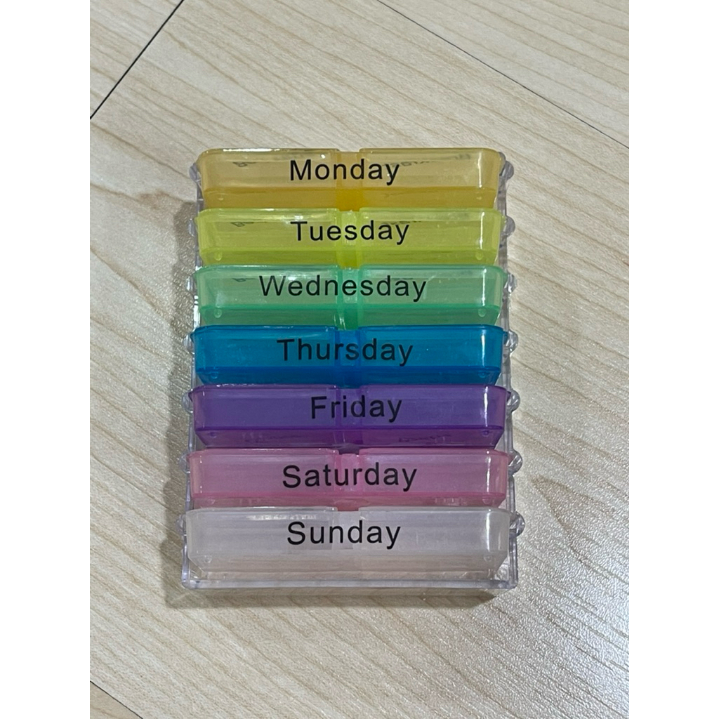 preloved Kotak obat harian vitamin suplemen pill tablet organizer