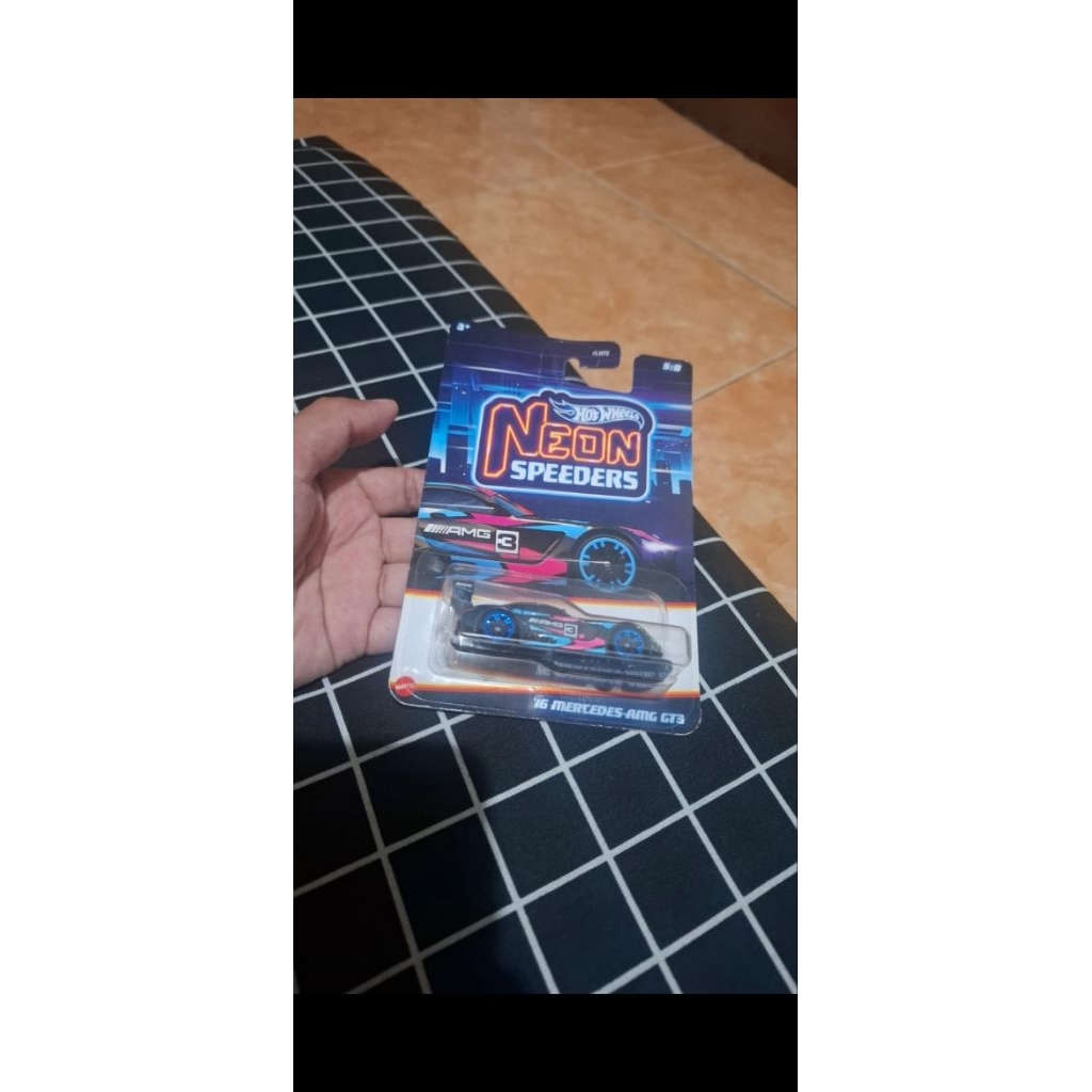 hot wheels neon speeders mercedes amg gt3