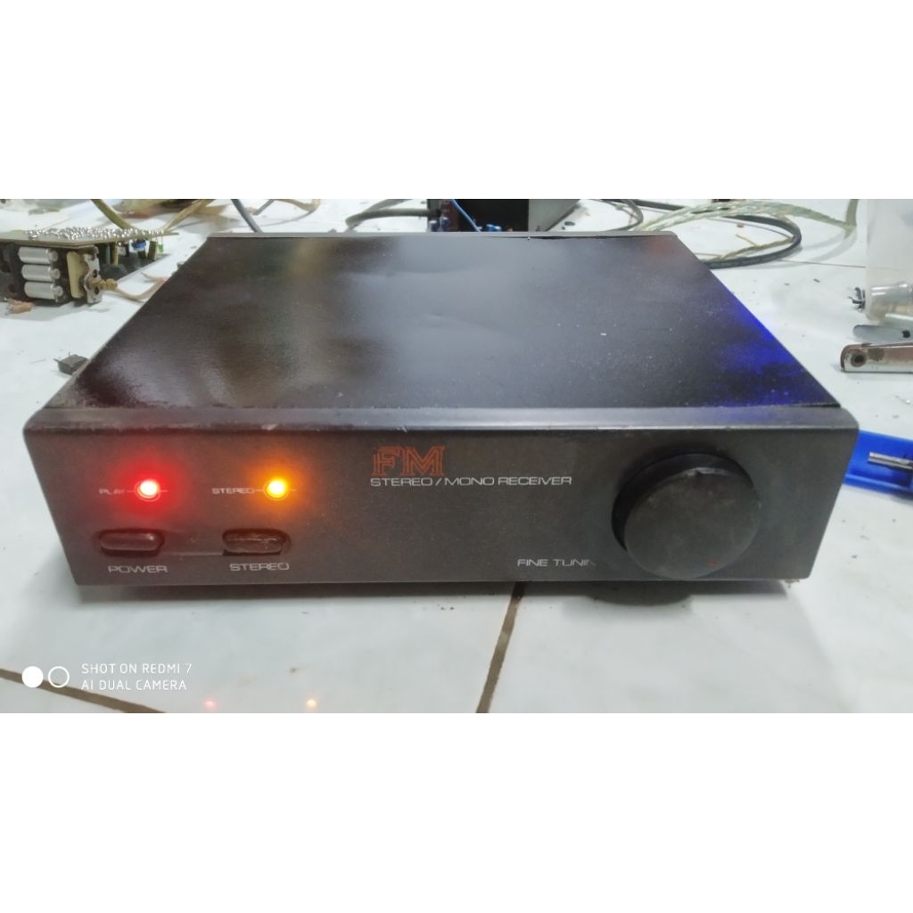 Radio tuner fm stereo