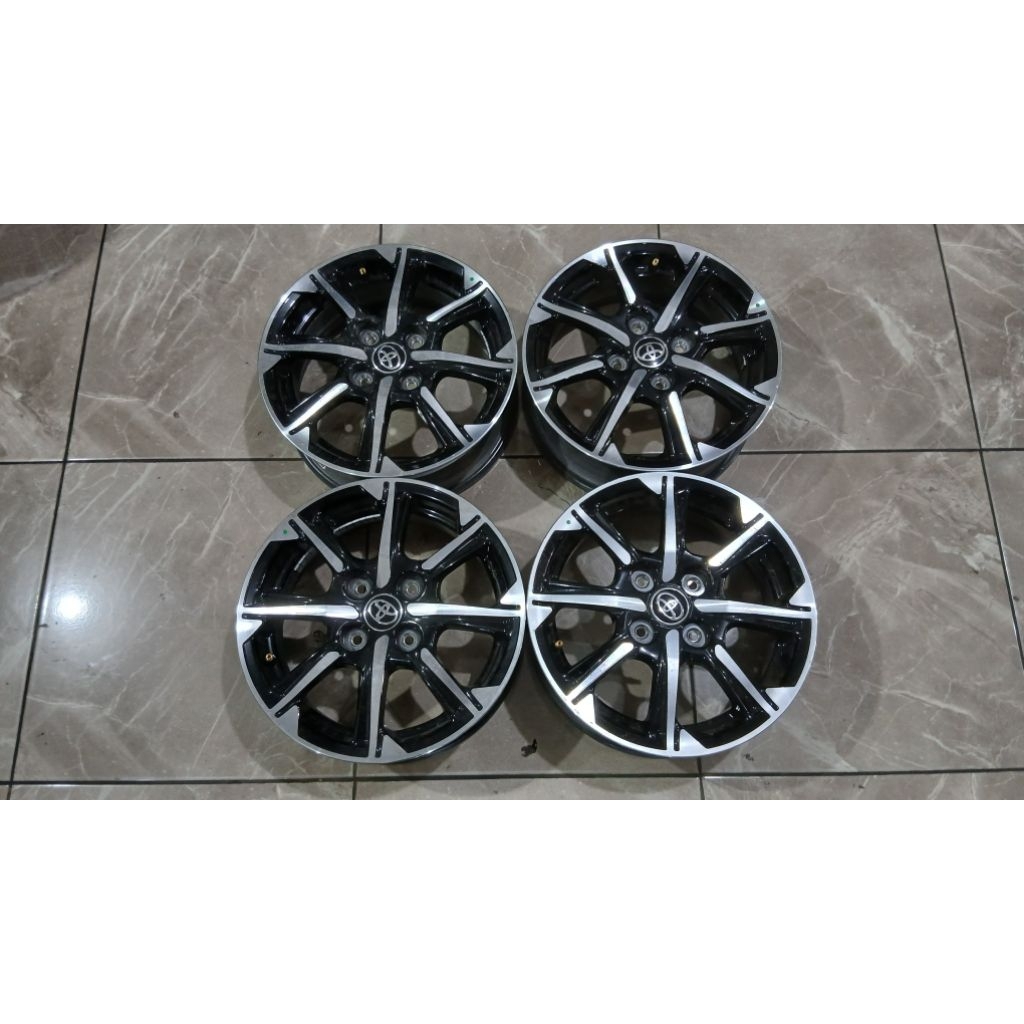 Velg seken mobil oem copotan sigra ring 14 lebar 5 baut 4x100 velg only