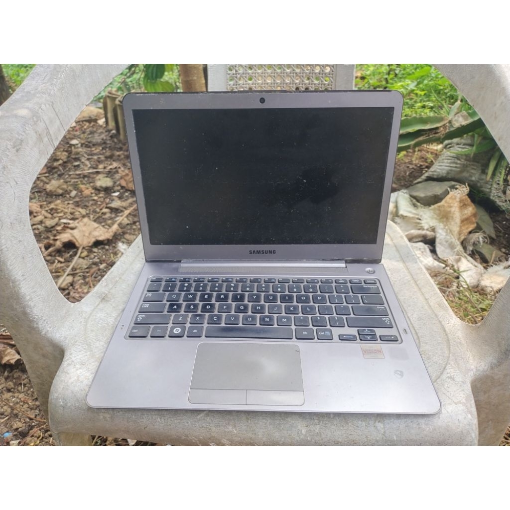 Super Slim NoteBook Samsung 535U3C Processor AMD A6-4455M Vga AMD Radeon HD 7500G