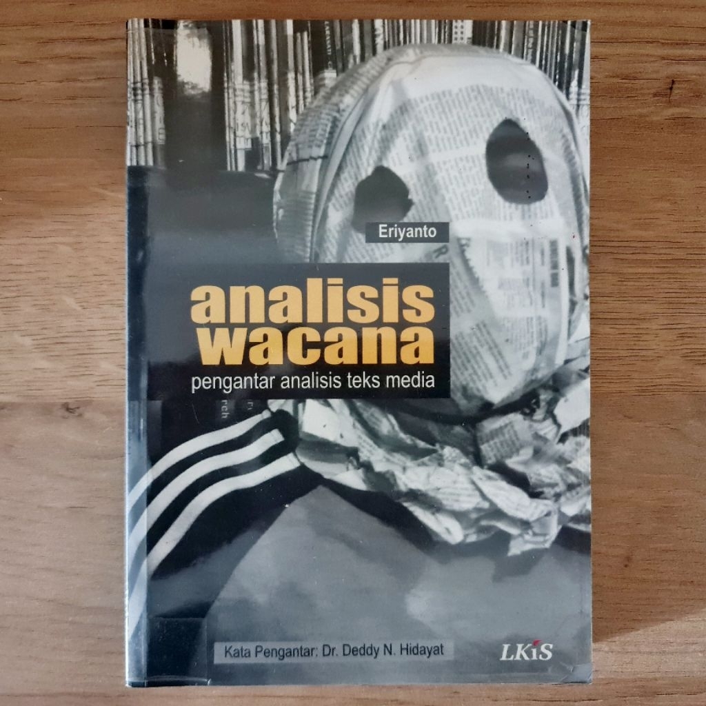 Buku "Analisis Wacana: Pengantar Analisis Teks Media" karya Eriyanto
