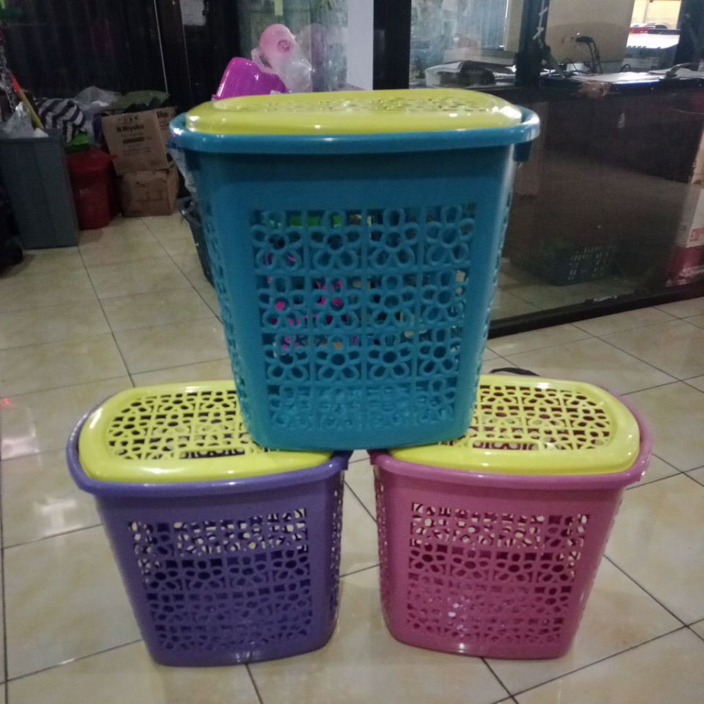 Keranjang laundry baju/keranjang baju tutup/keranjang laundry oval warna
