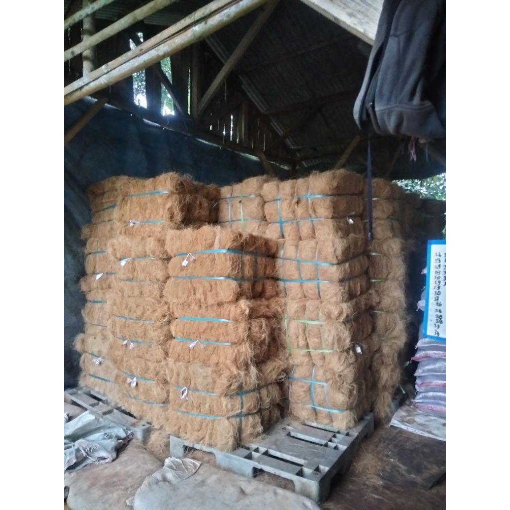 Coco Fiber/ Sabut kelapa 1Kg