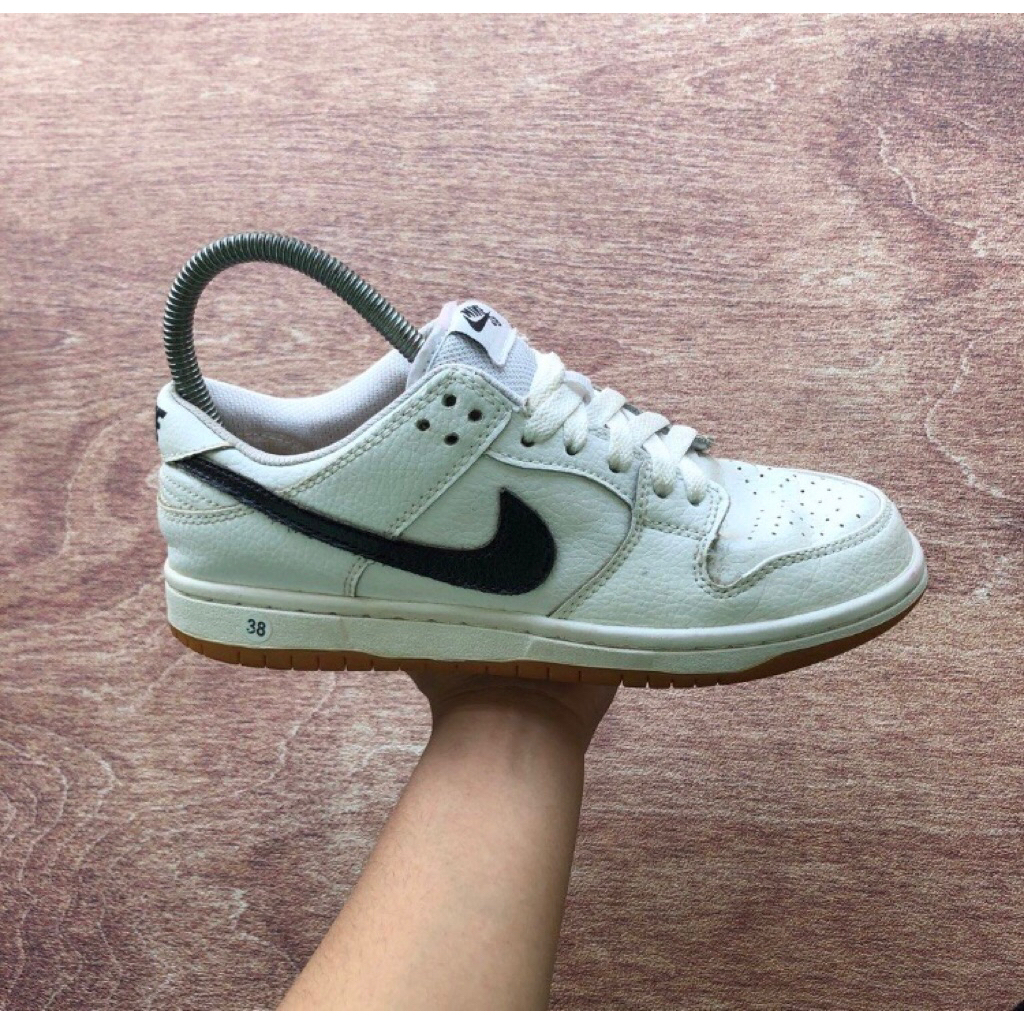 [Size 38] Nike SB Dunk Low Orange Label