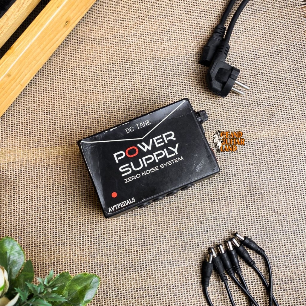 AVT DC Tank 9V 8 Out Power Supply