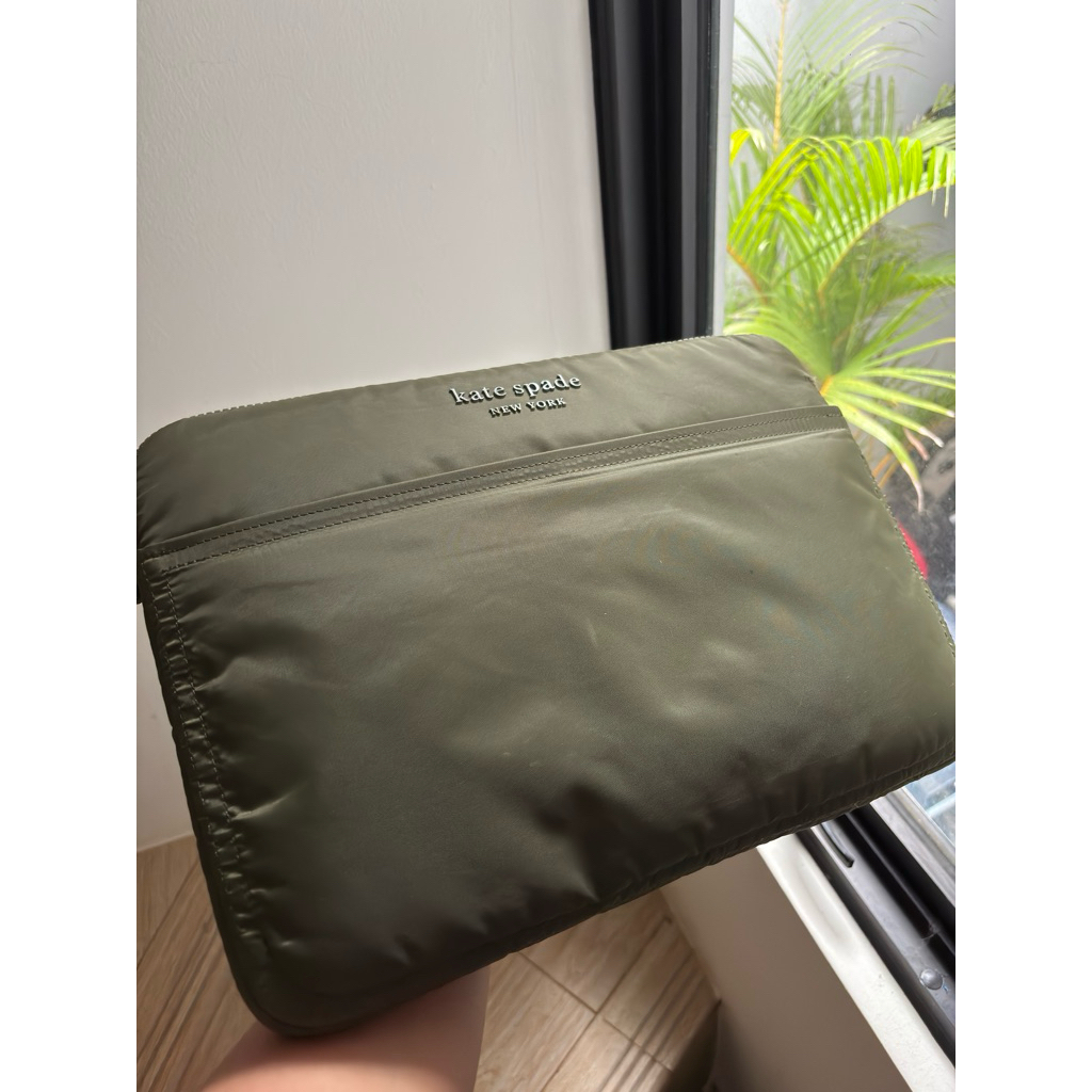 Preloved Puffer Sleeve KS Laptop Macbook 14inch