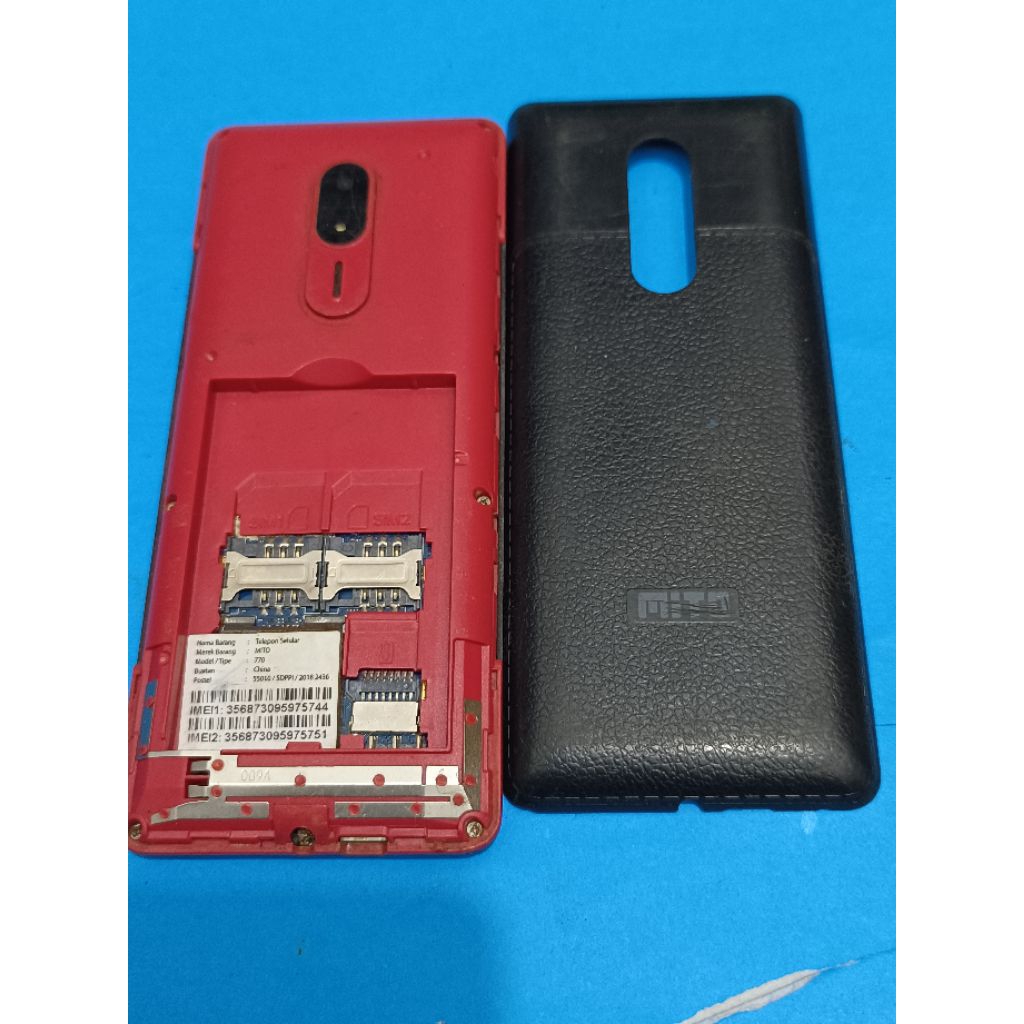 HP MITO MODEL:770 KONDISI TIDAK NYALA  ANGGAP AJA BUAT BAHAN