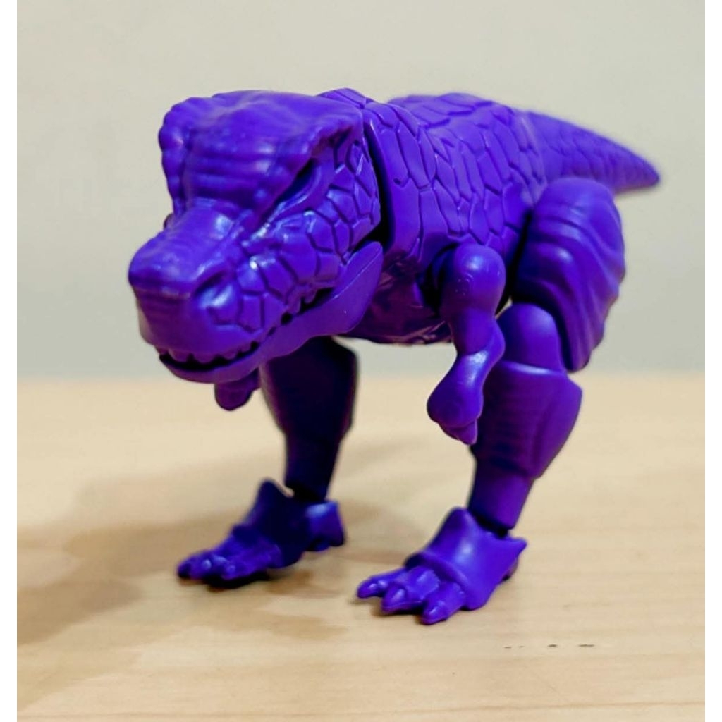 mainan figure blokees Transformers Defender Version 06 action figure, specifically the Brutal Fang B