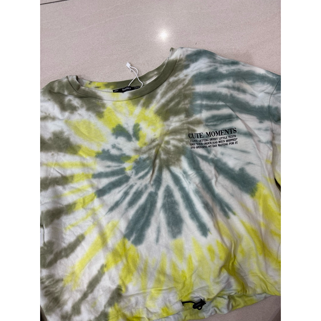 (PRELOVED) BERSHKA CROP OVERSIZED SWEATER