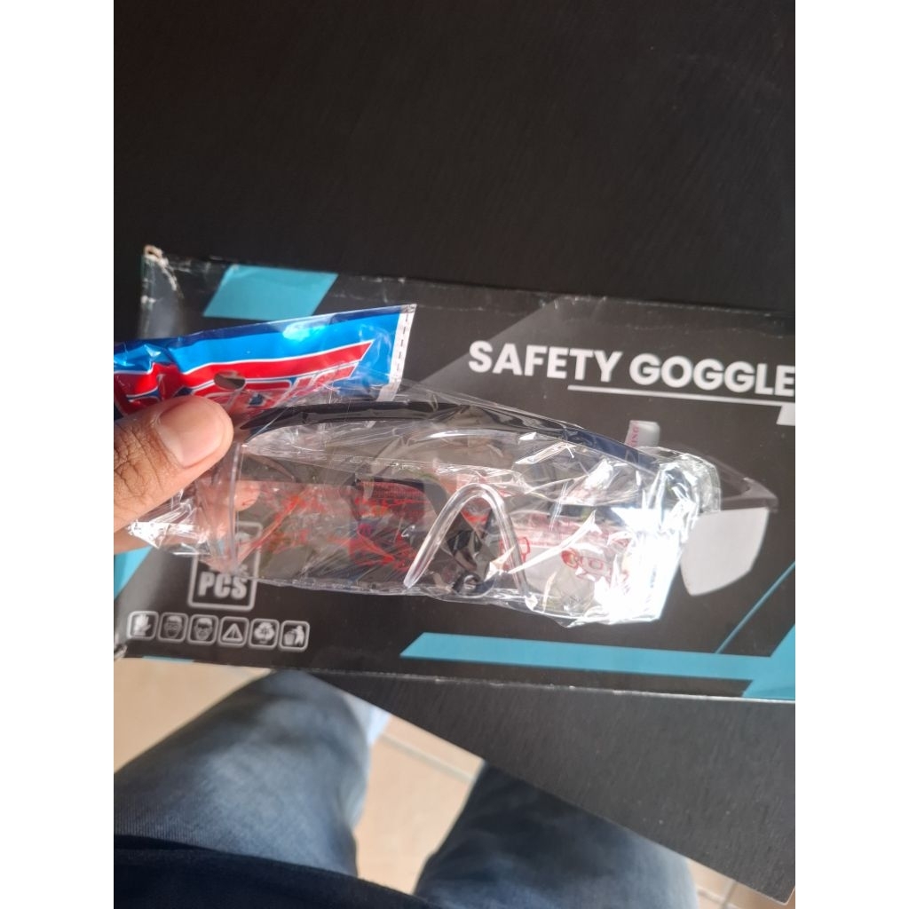 Kaca mata Safety Bening