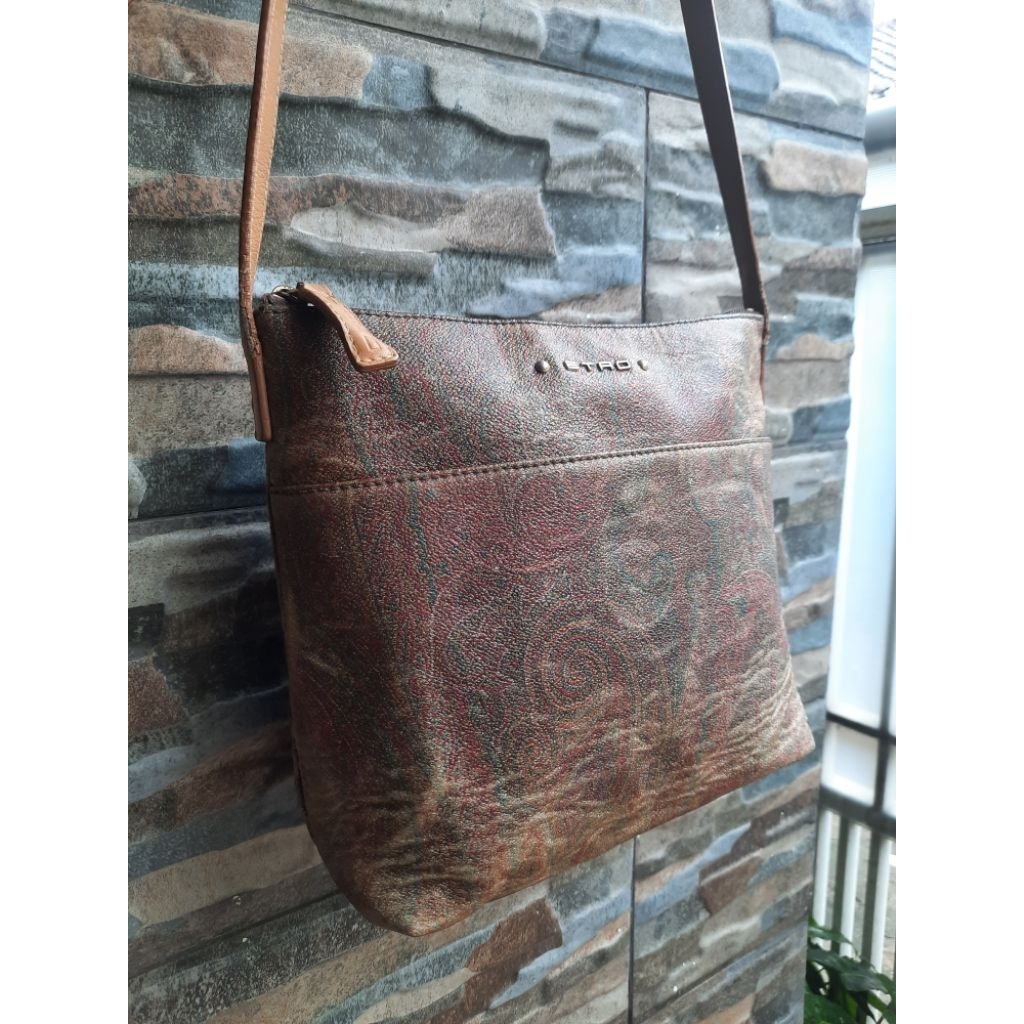 Sling Bag Kulit ETRO