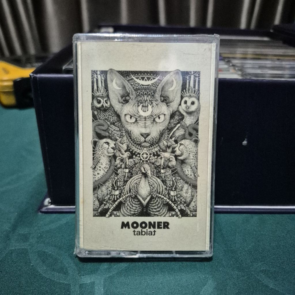 kaset pita mooner tabiat
