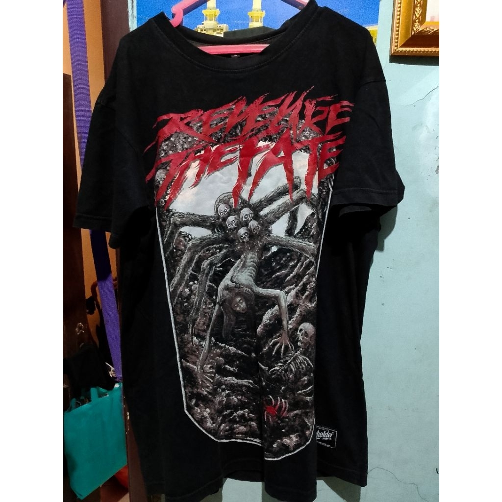 T-shirt_RevengeTheFate_SizeL