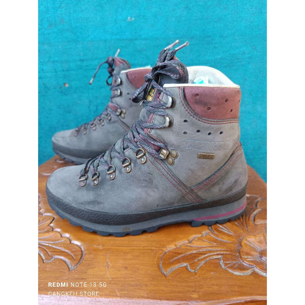 Meindl size 6,5/40 Insole 25Cm, sepatu hiking, sepatu boot gunung, sepatu outdoor, sepatu lapangan, 