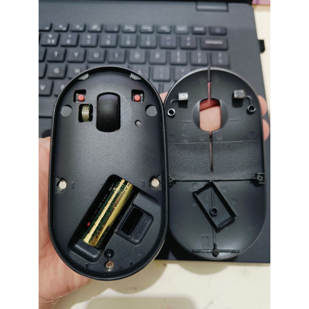 SECOND Mouse Logitech Pebble M350 Ada Minus