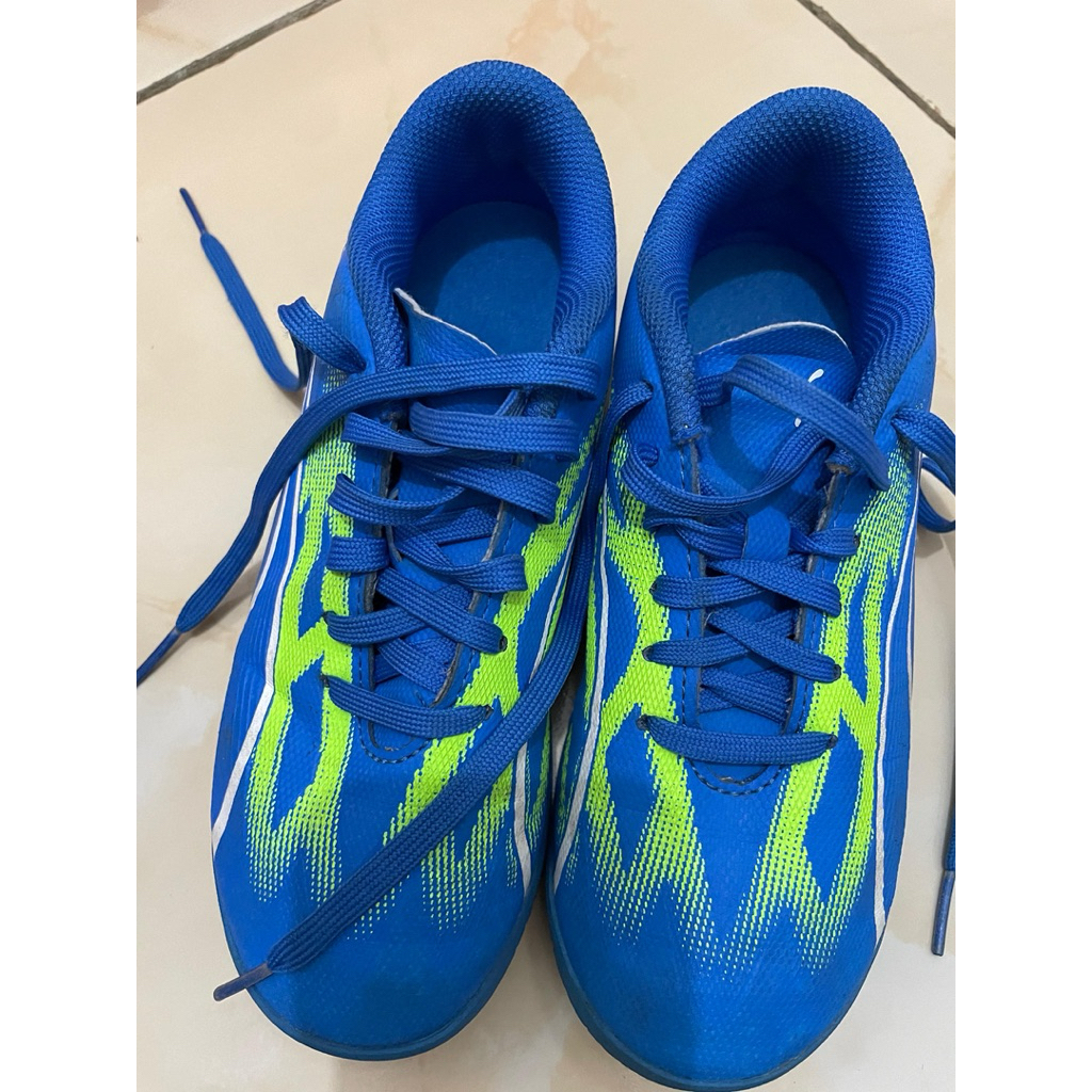 Preloved Sepatu Futsal Anak