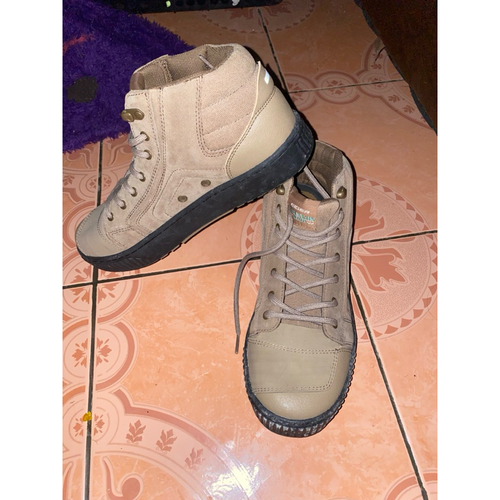 sepatu eiger gaea high