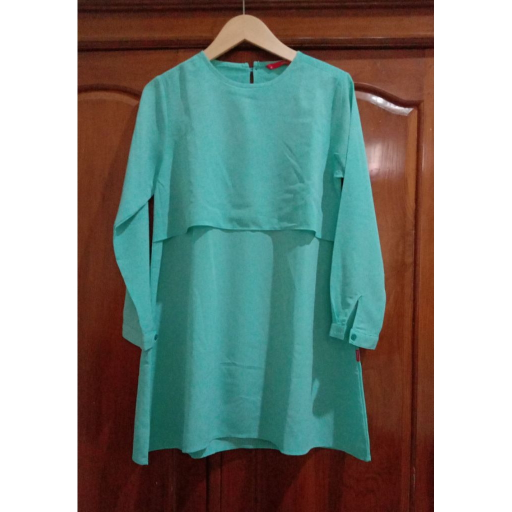 Preloved Baju Tunik Merek Dauky Size M