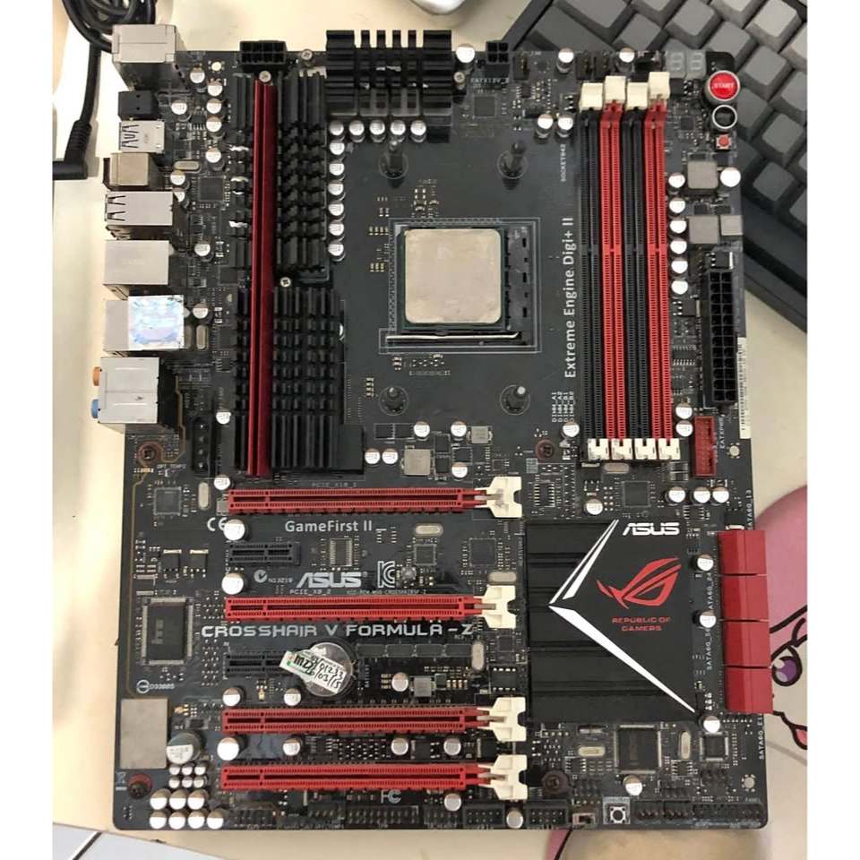 Asus crosshair 990FX Gigabyte 990FX Sabertooth MSI Gaming Asrock 970 Am3+ premium