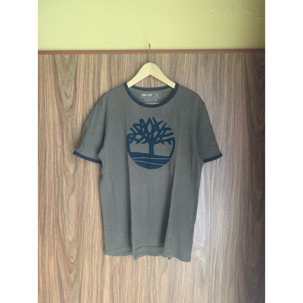 Baju Kaos Logo Pohon Ringer Tee Bukan Uniqlo Second