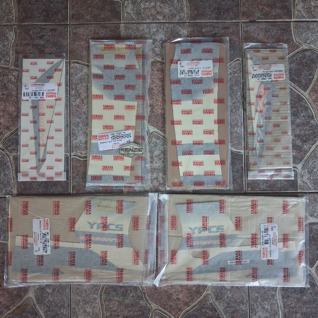 Stiker Striping Sayap F1ZR FIZR Hitam Putih 2002 Original YGP