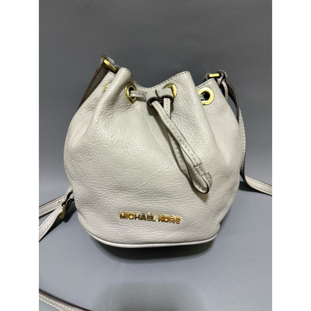 MK Bucket Bag Crossbody Colour Grey