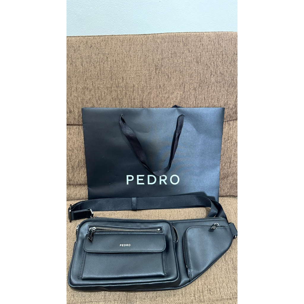 PRELOVED Tas Pria Pedro Embossed Sling Pouch Man Crossbody Bag Original Tas Selempang Pria Kulit Lea