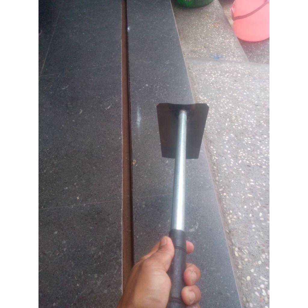 pacul kecil gagang besi, pacul mini, pacul pembersih rumput,