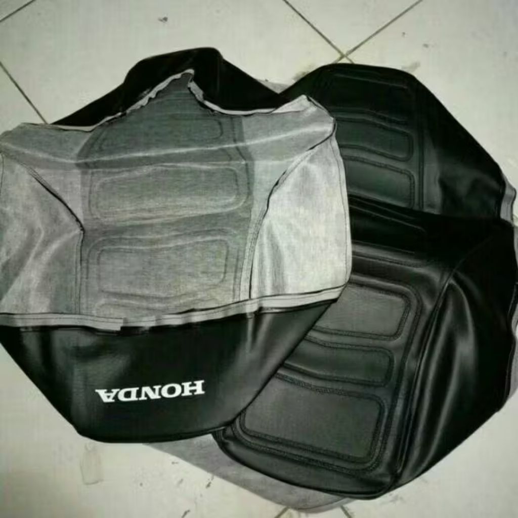 COVER KULIT JOK HONDA CB GLATIK CB 100 BAHAN ORI