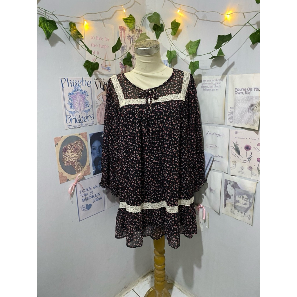 Hudson Honey Black Floral Mini Drees Milmaid Bohemian Blouse Lace Coquette Cottagecore Vintage Fairy