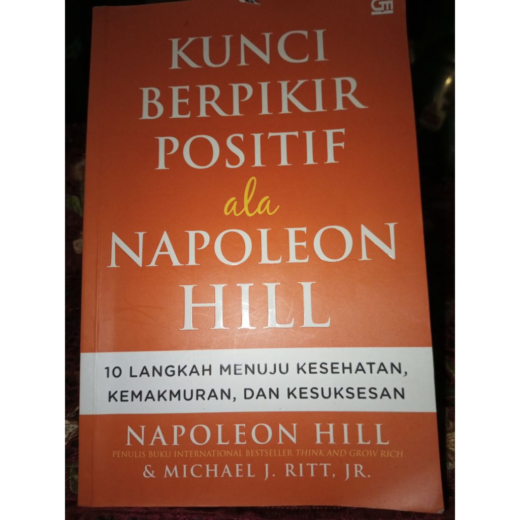BUKU NAPOLEON HILL