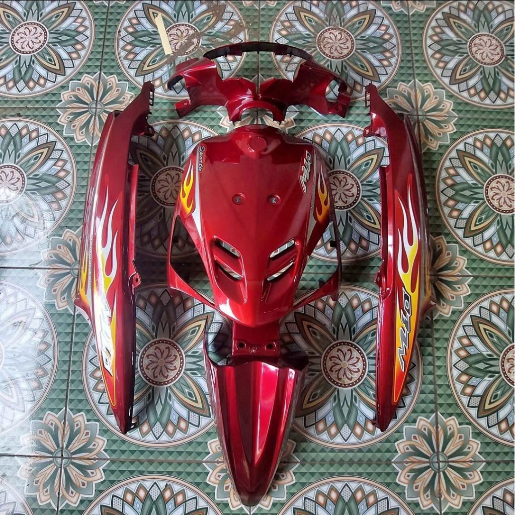 COVER BODY HALUS MIO SPORTY MERAH MARUN STRIPING API