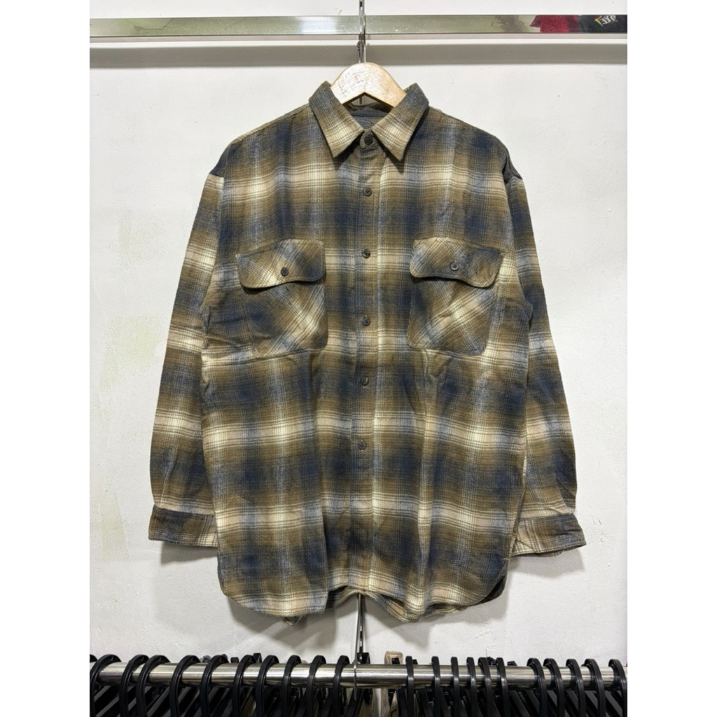 Kemeja/ outer Veterano Uniqlo
