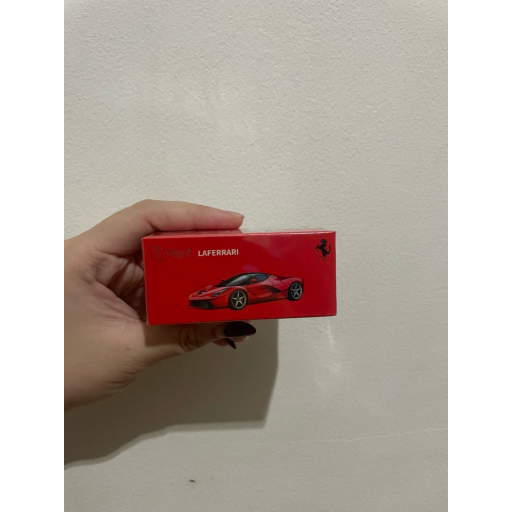 Bburago Ferrari LaFerrari 1:64 Diecast – Official Licensed Collectible