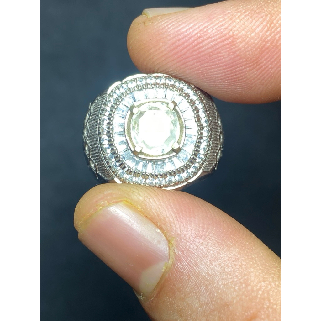 NATURAL YELLOW SAFIR NH SRILANKA