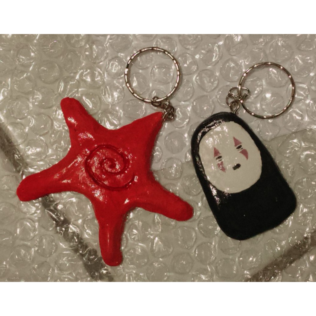 Clay keychain bintang dan ghibli(Kaonashi)