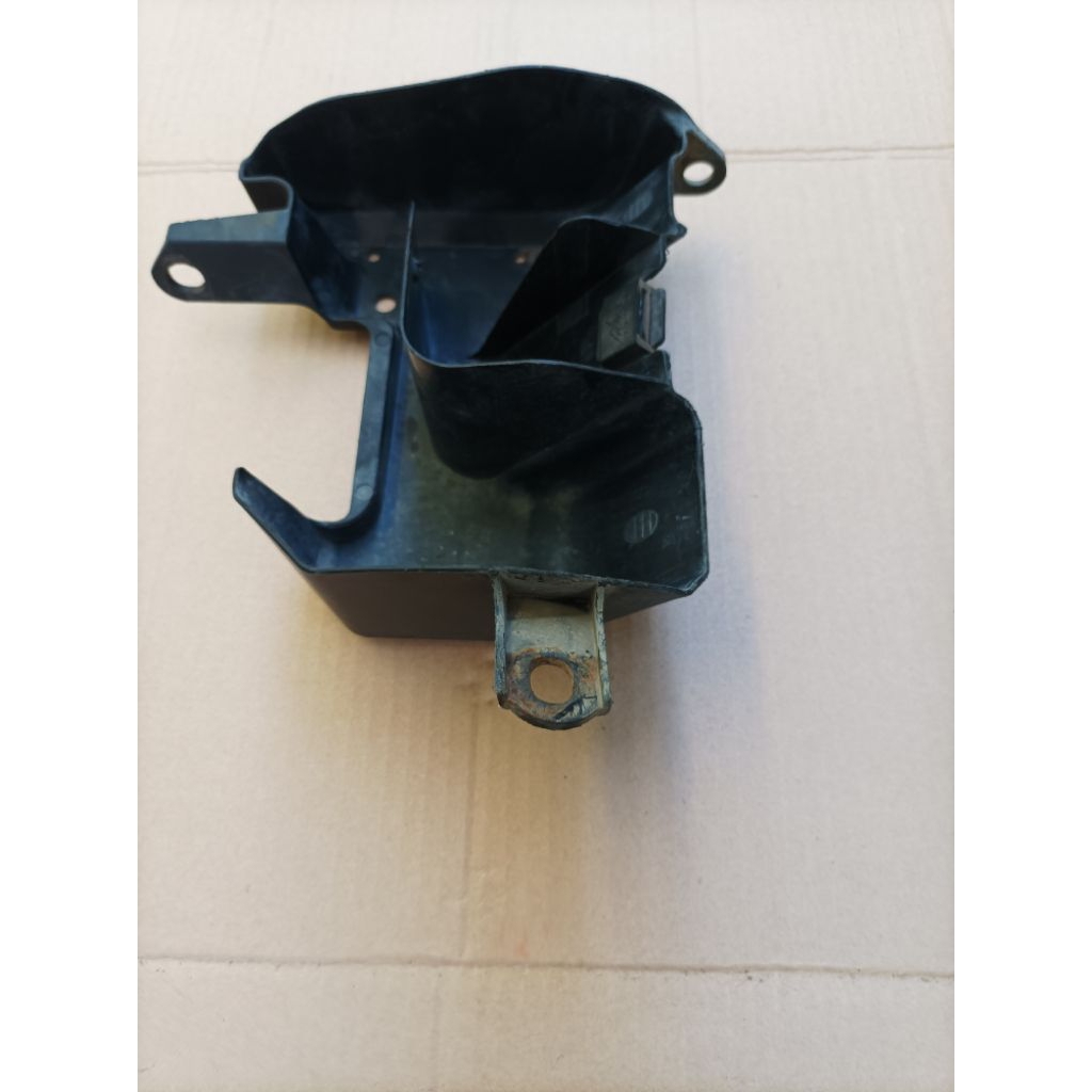 Cover wadah aki Honda Cbr 150 R k45G Original