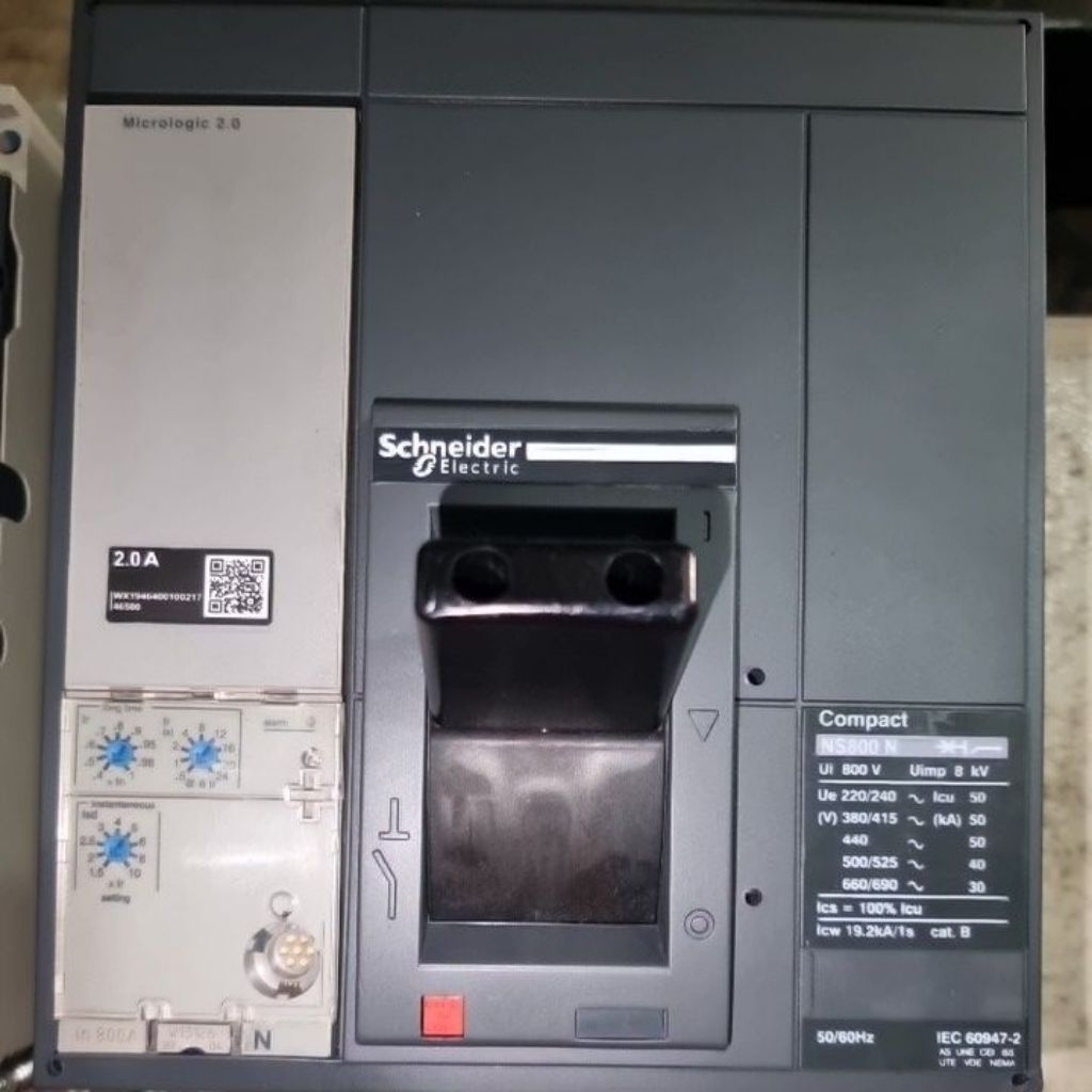 MCCB NS800N 3Pole breaker 800amper barang original garansi 1tahun