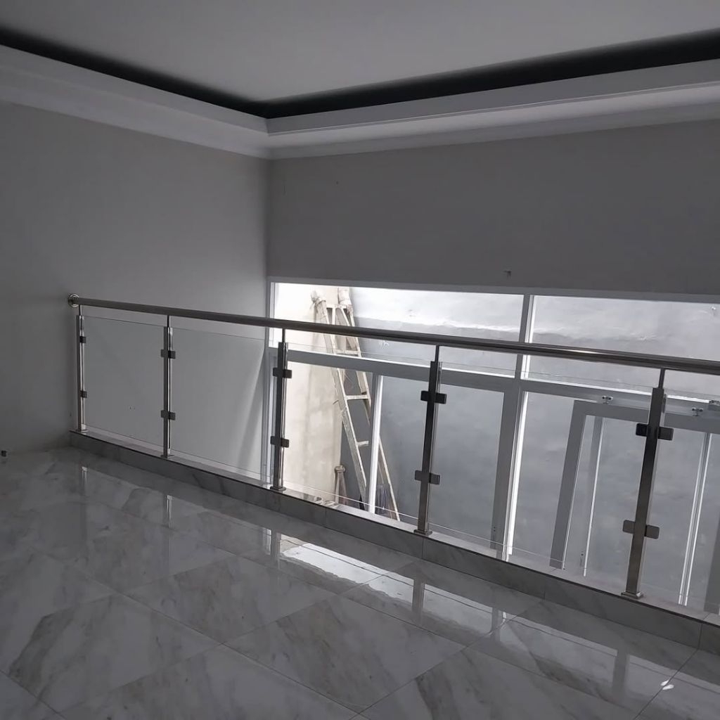 Pagar Balkon Kaca Stainless Steel Modern