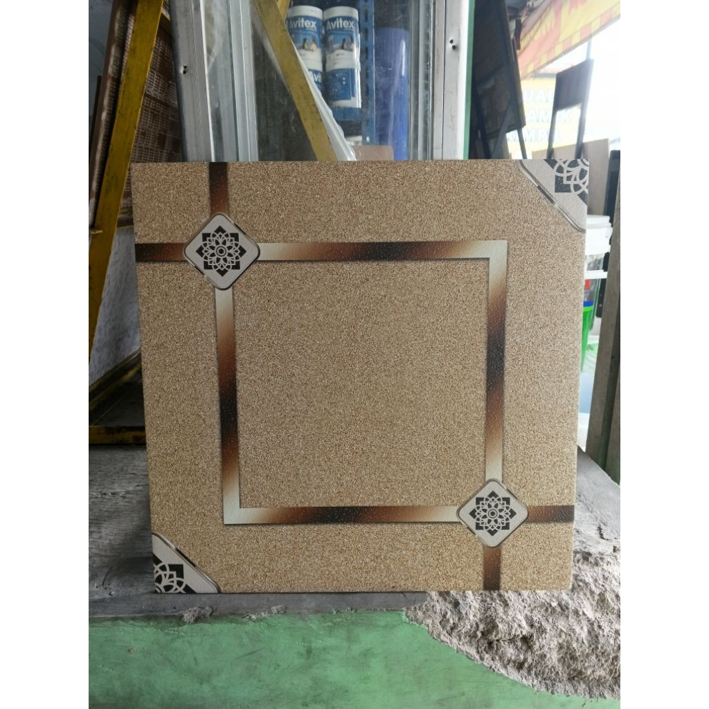Keramik Kasar Korowai Brown & Korowai Hitam 40x40