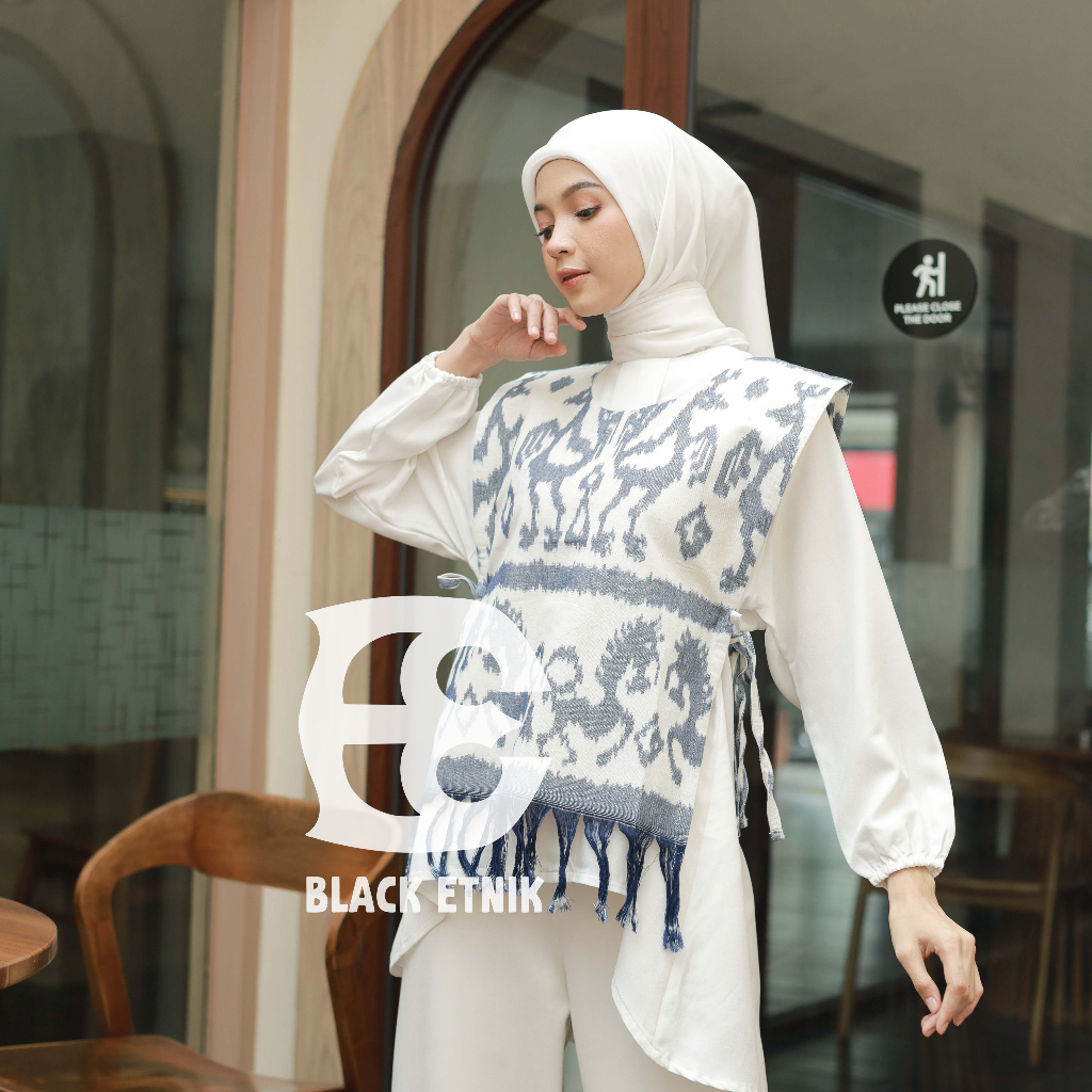 BLACK ETHNIC VEST TENUN ( WHITE ETNIK SUMBA ) - ROMPI TENUN - OUTER TENUN WANITA
