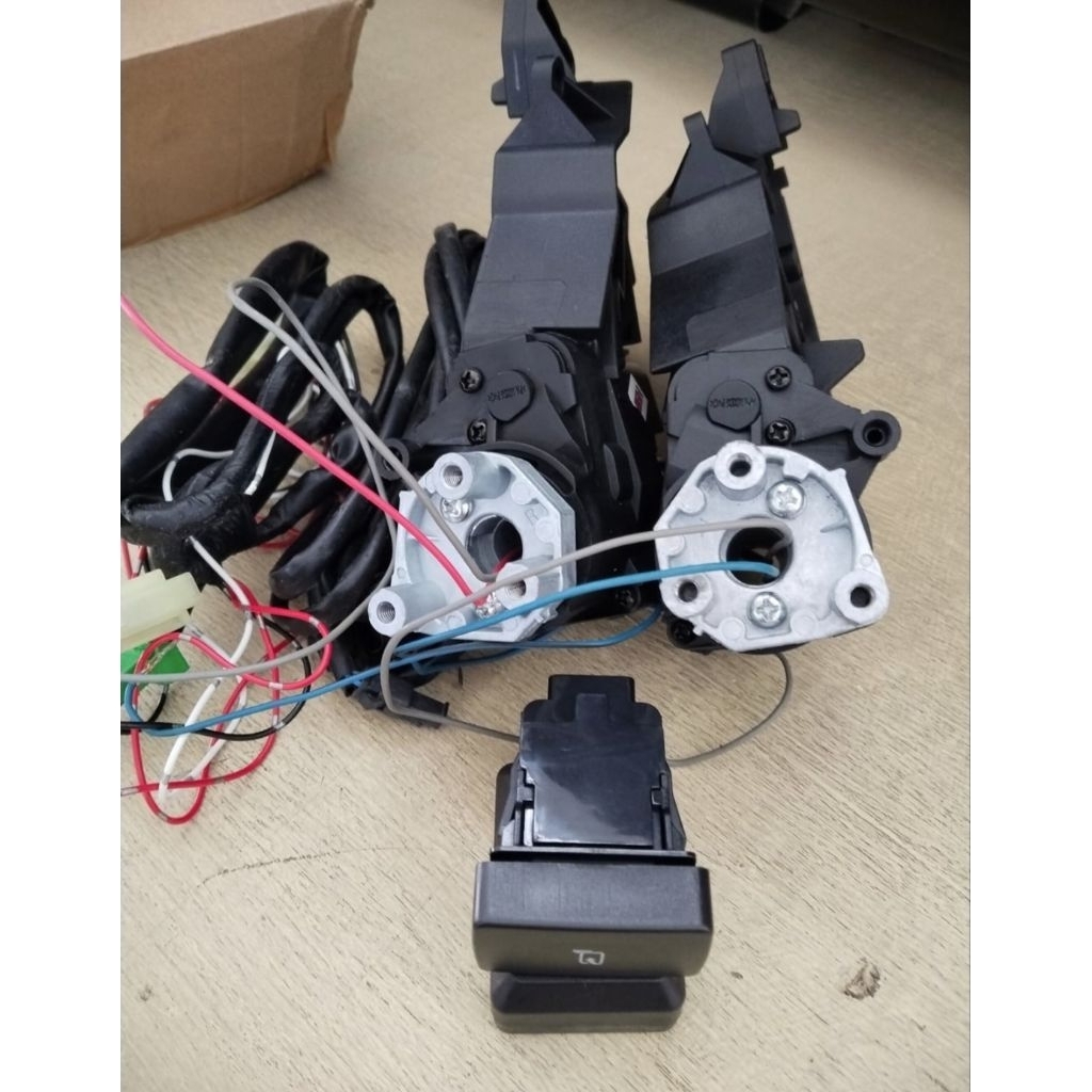 AUTO RETRACT SPION MOBILIO 2014