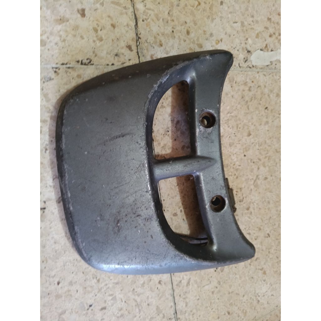 behel planger set lampu belakang Yamaha Fiz R original second