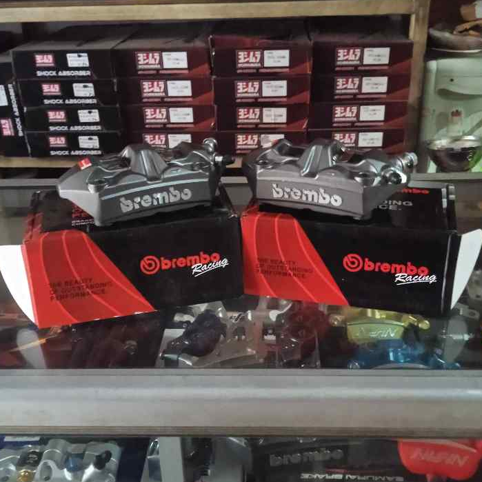 kaliper brembo GP4 brembo 4 piston 100 pitch monoblok kaliper brembo