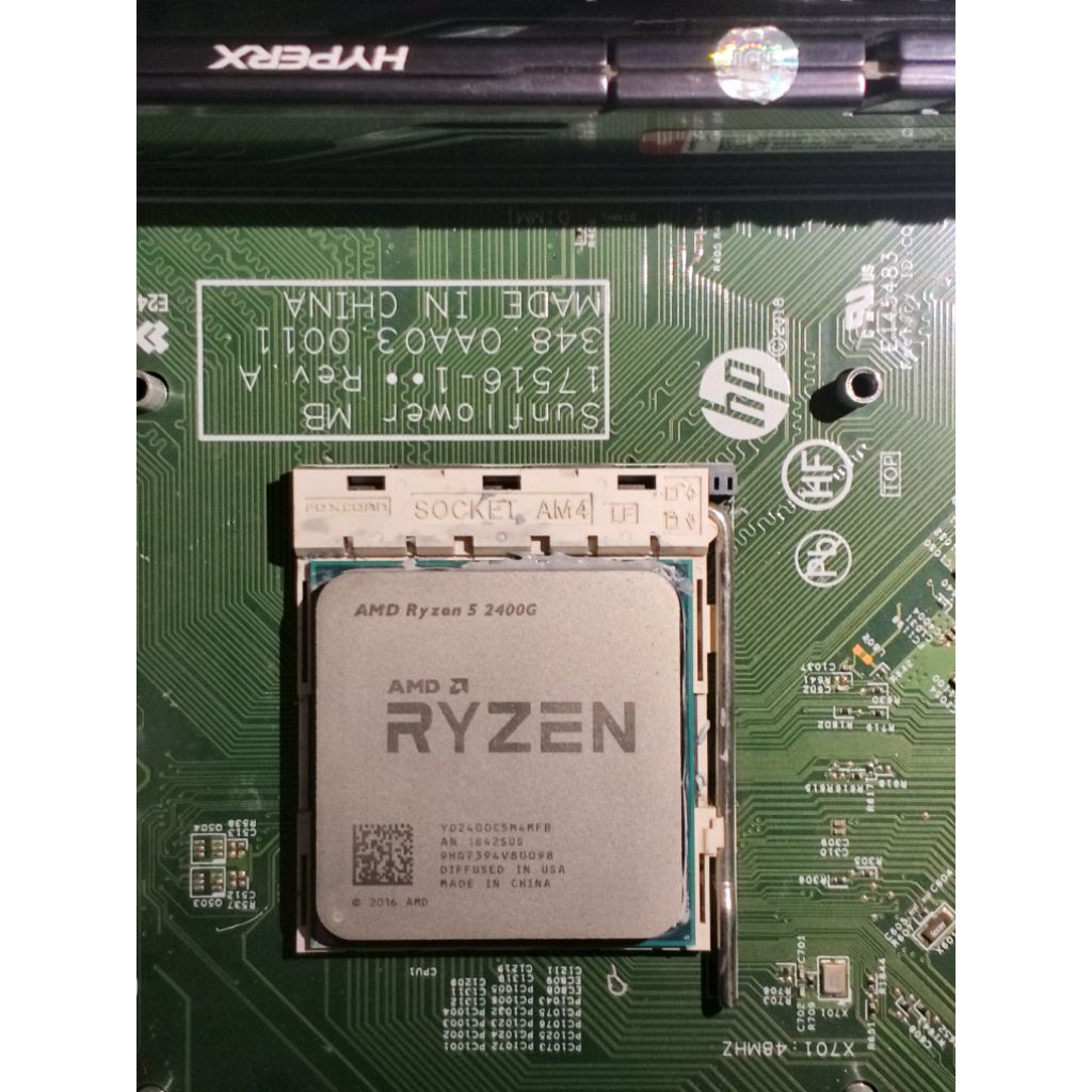 PROCESSOR AMD RYZEN 5 2400g TERMURAH NORMAL