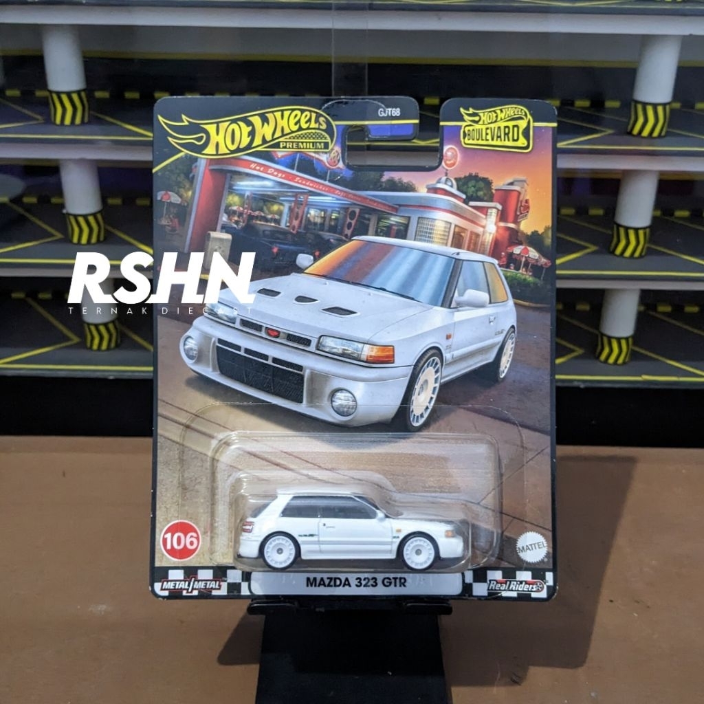 Hot Wheels Premium Mazda 323 GTR Boulevard