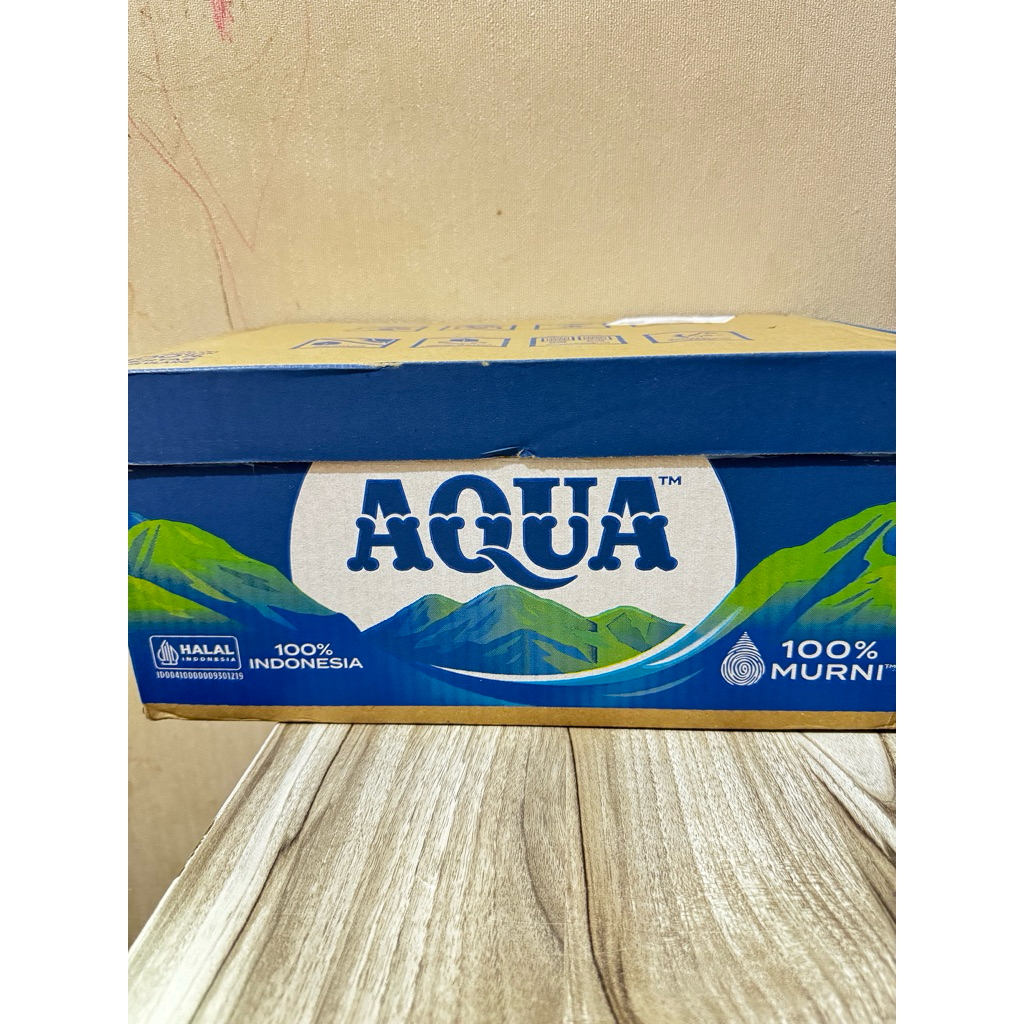 AQUA Air Mineral 330Ml x 24 botol- 1 Dus Aqua air mineral