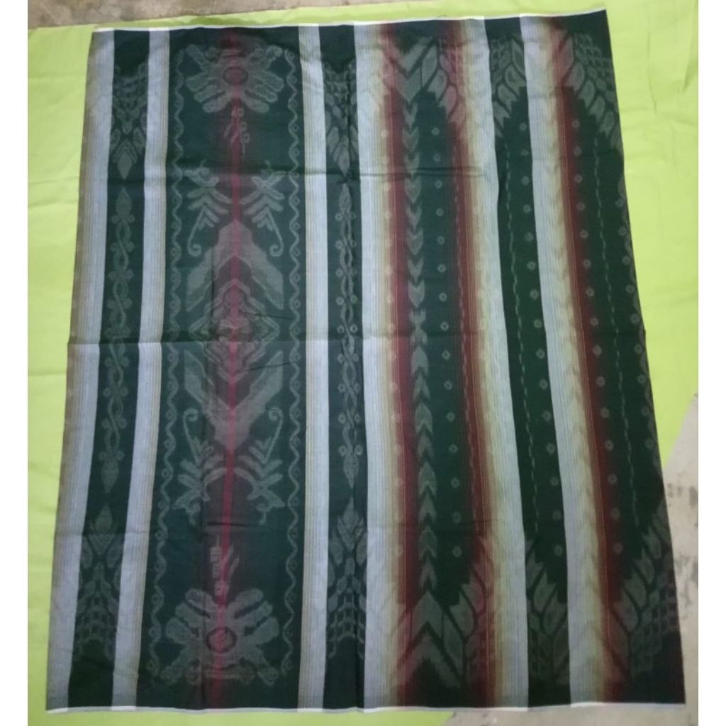 Sarung second