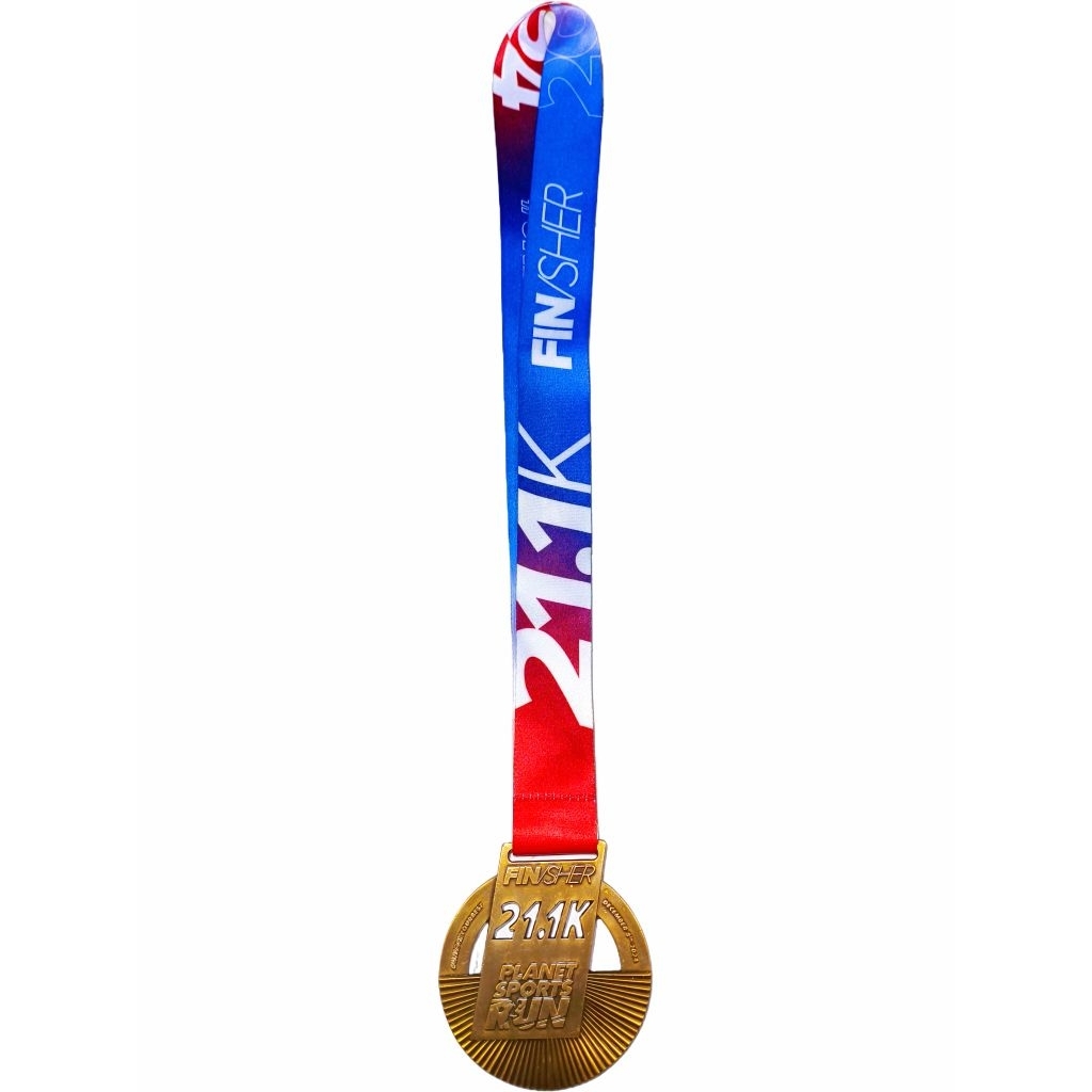 Medali Finisher Running Event Lari Planet Sports Run 2024 - HM Half Marathon 21K